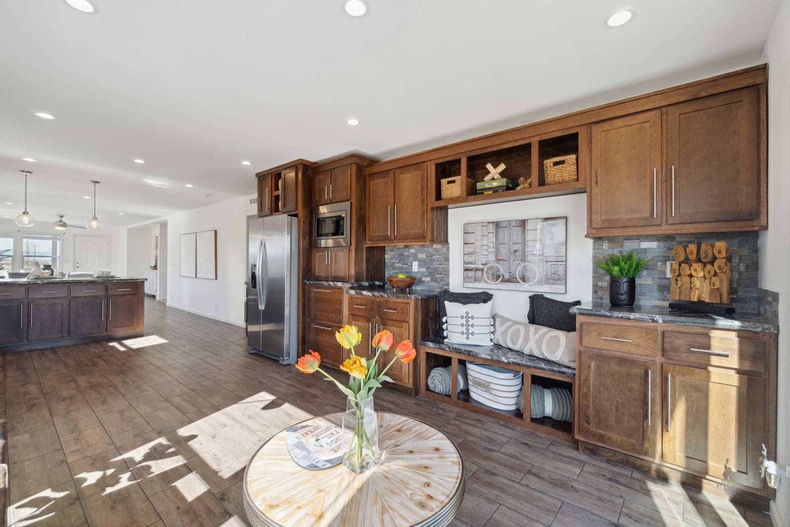 Pika-e interior home features