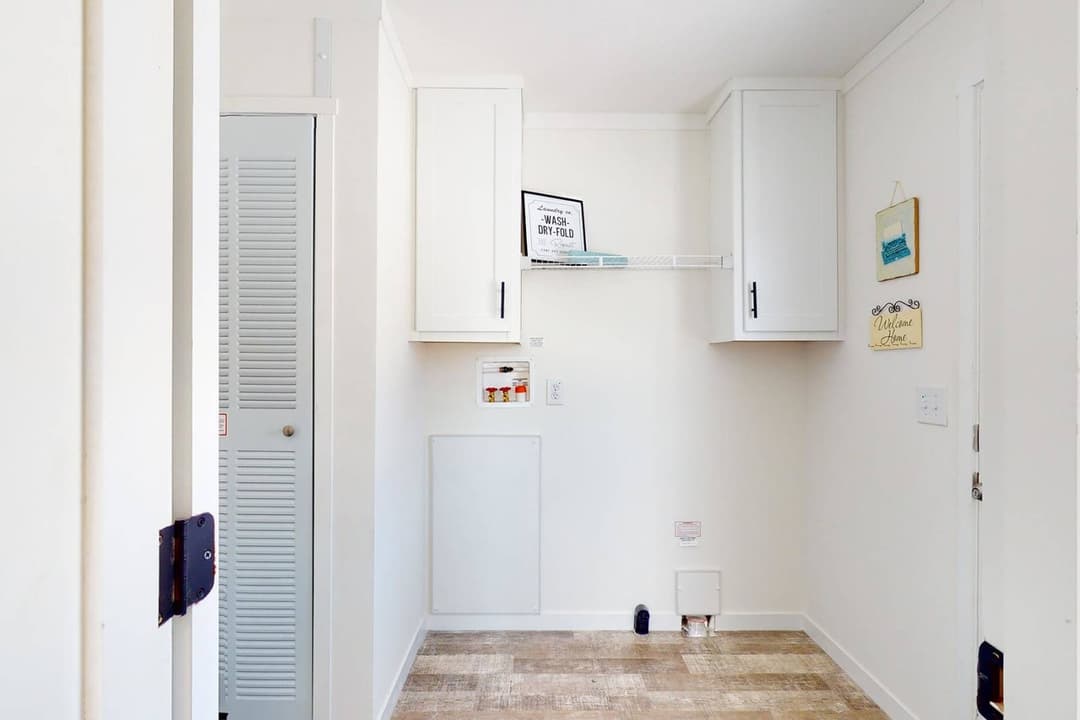 East point - intrigue interior home features