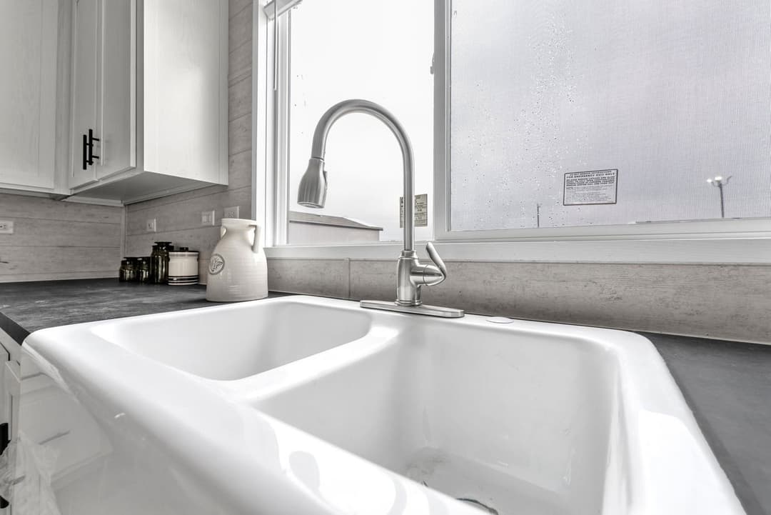 Palm harbor elite 28523f kitchen home features