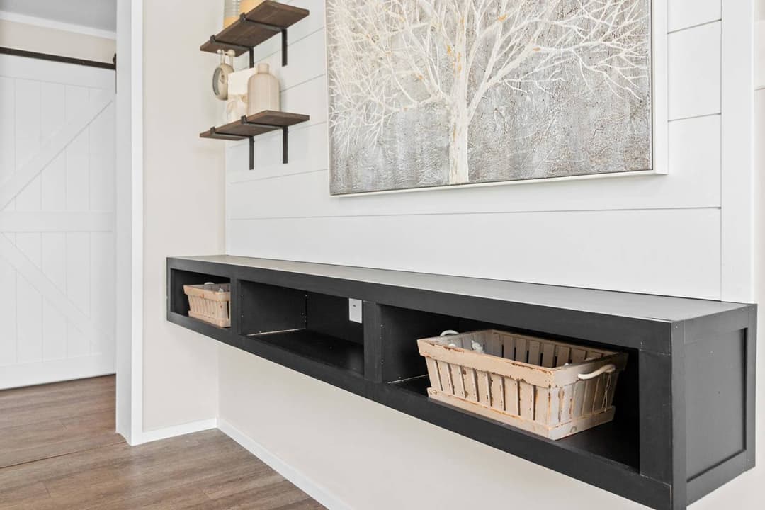 Paris interior home features