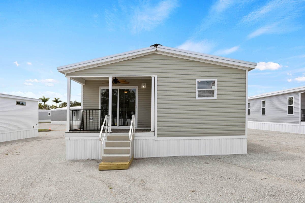 Mchann exterior home features