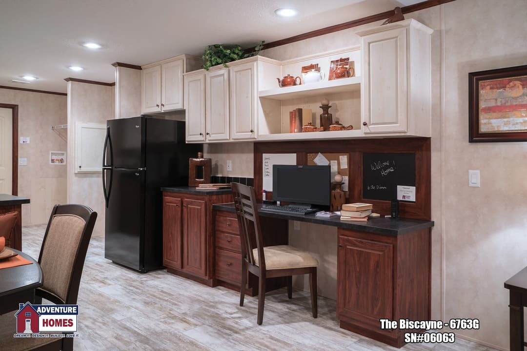 Biscayne | 6763g kitchen home features