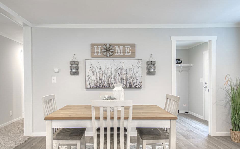 Trailblazer t76b interior home features