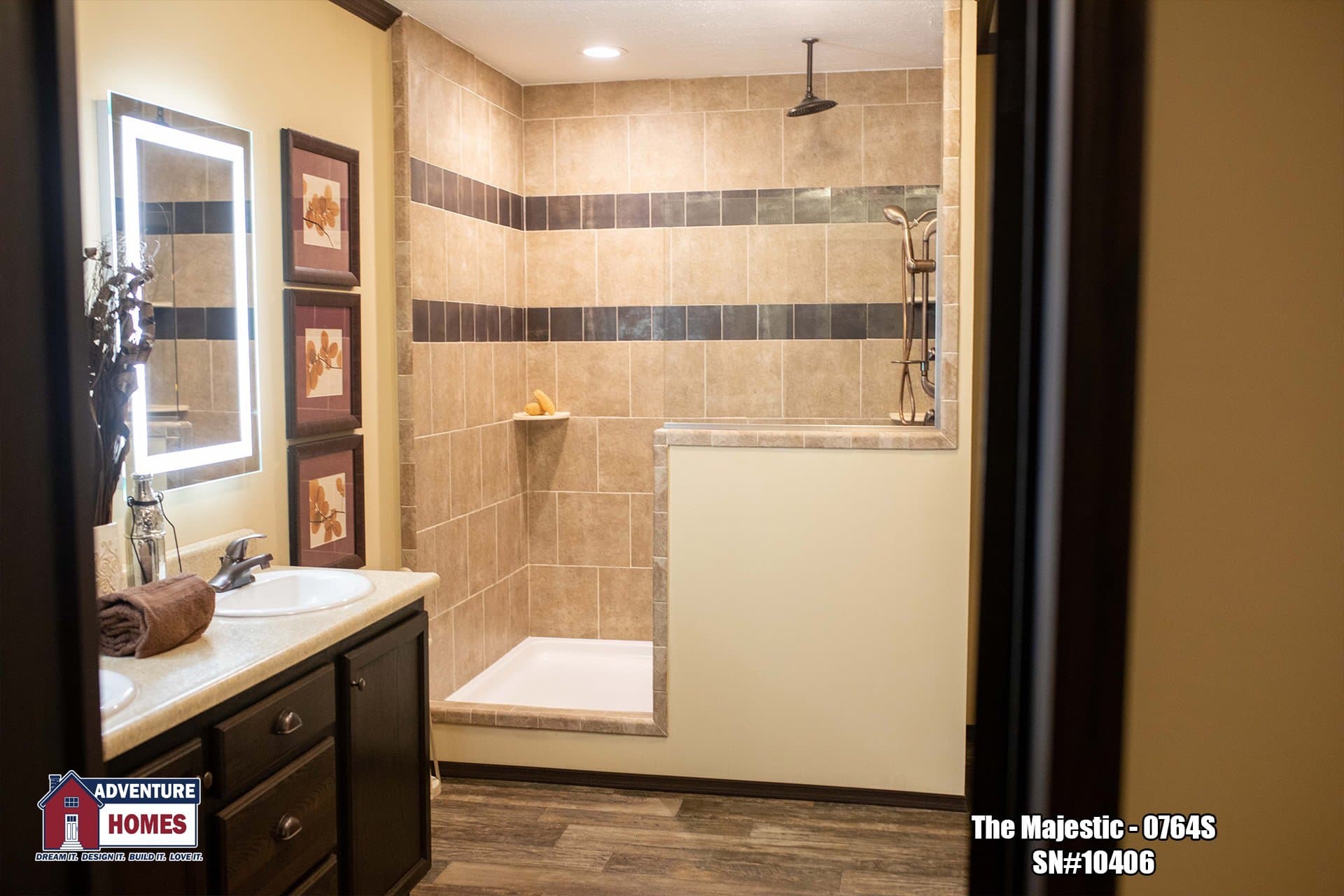 Majestic | 0764s bathroom home features