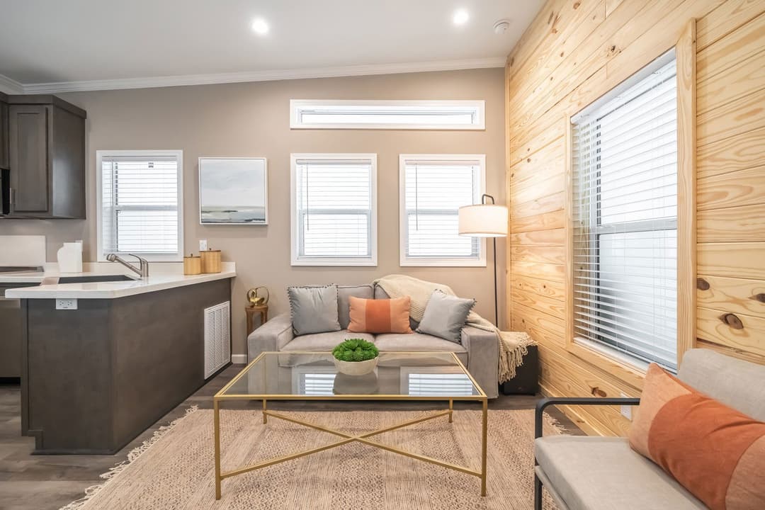 Wedge hk13382s interior home features