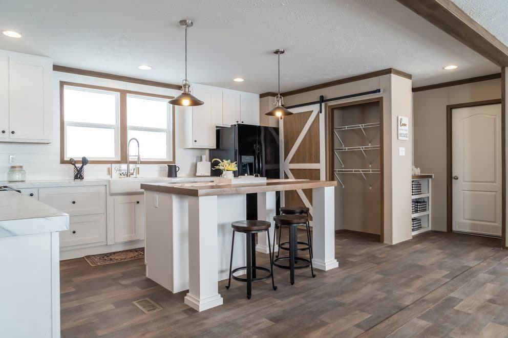 The farmhouse breeze 72 kitchen home features