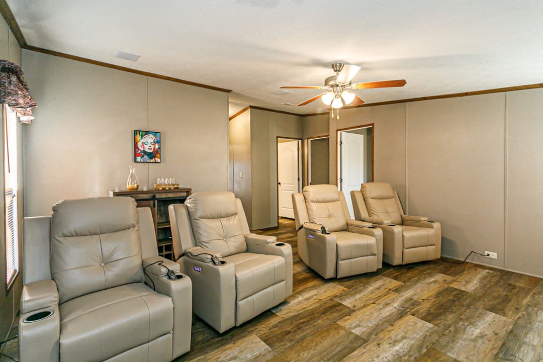 Doublewide h-3672-43a interior home features