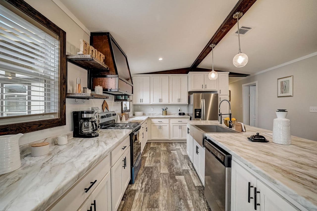 The desire kitchen home features