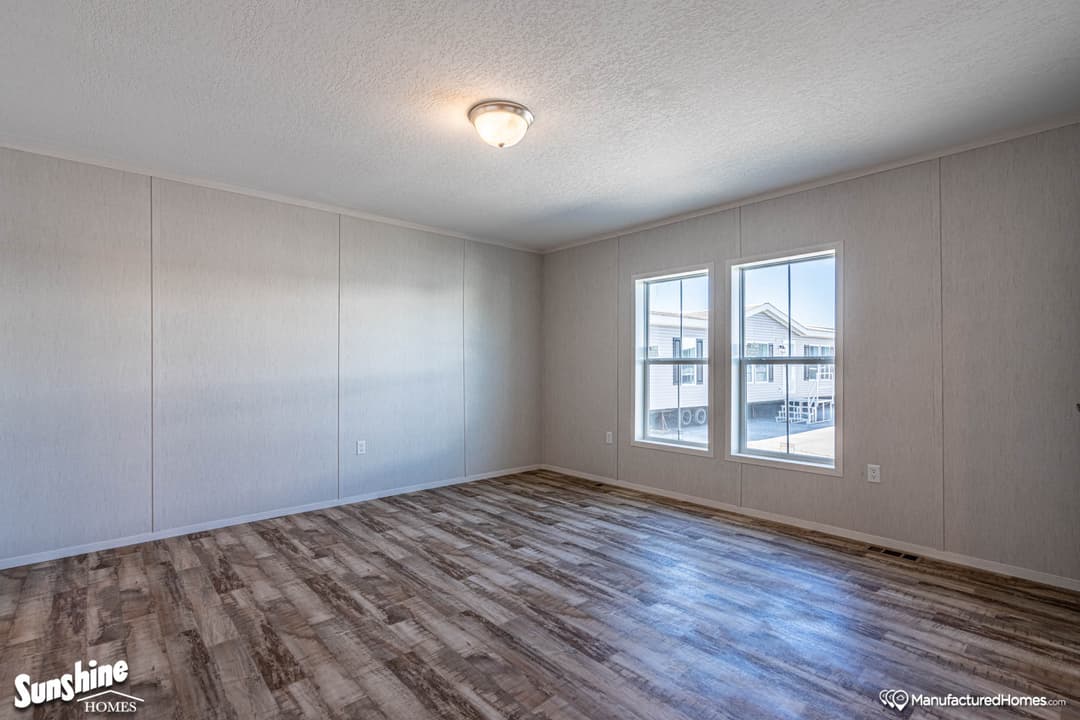 Arc3260-9000 bedroom home features