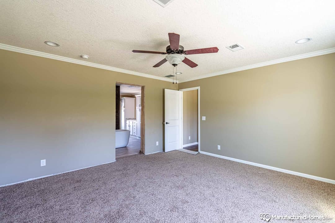 The vayda kate bedroom home features