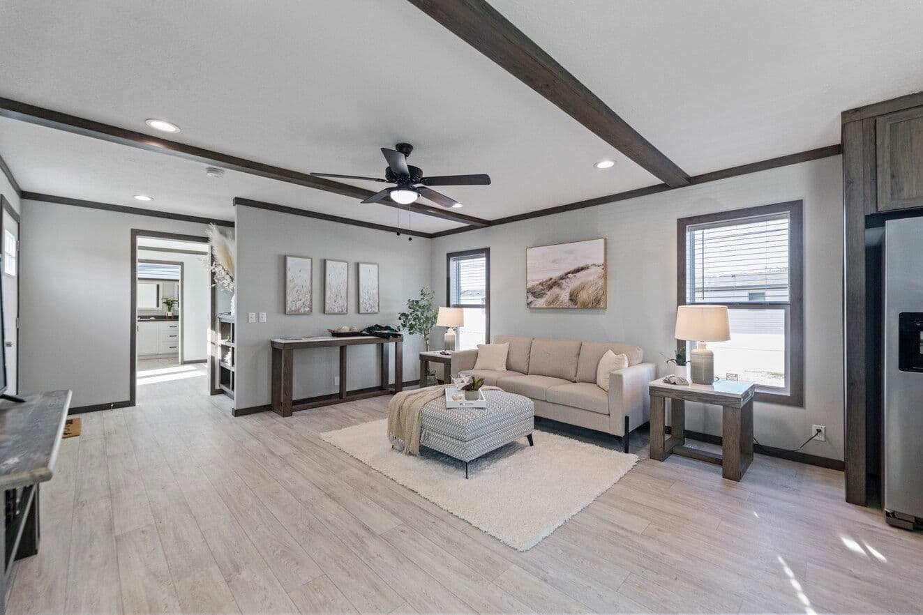 Pioneer 16763k interior home features