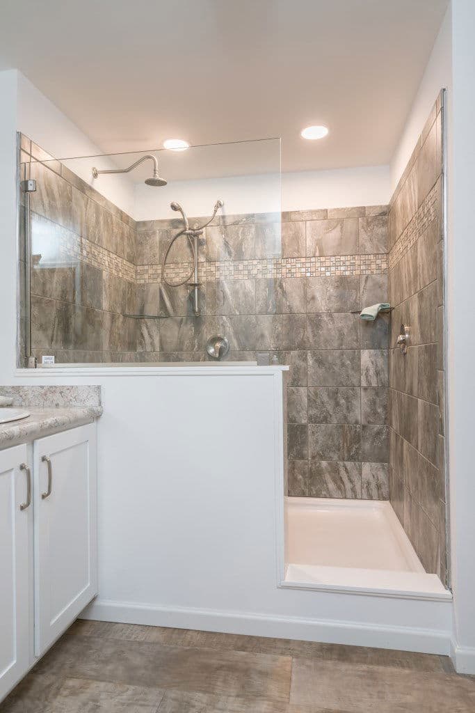 Astro creations ranch 3a2043-v bathroom home features