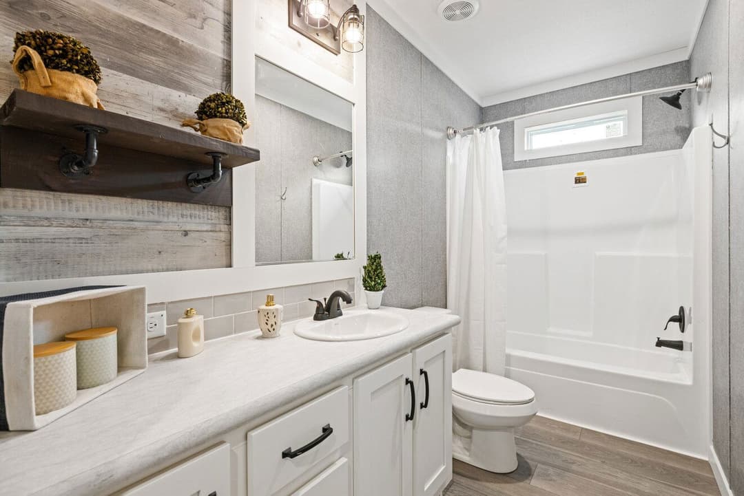 Horizon 30563z bathroom home features