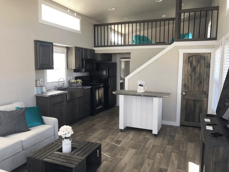 Travis kitchen home features