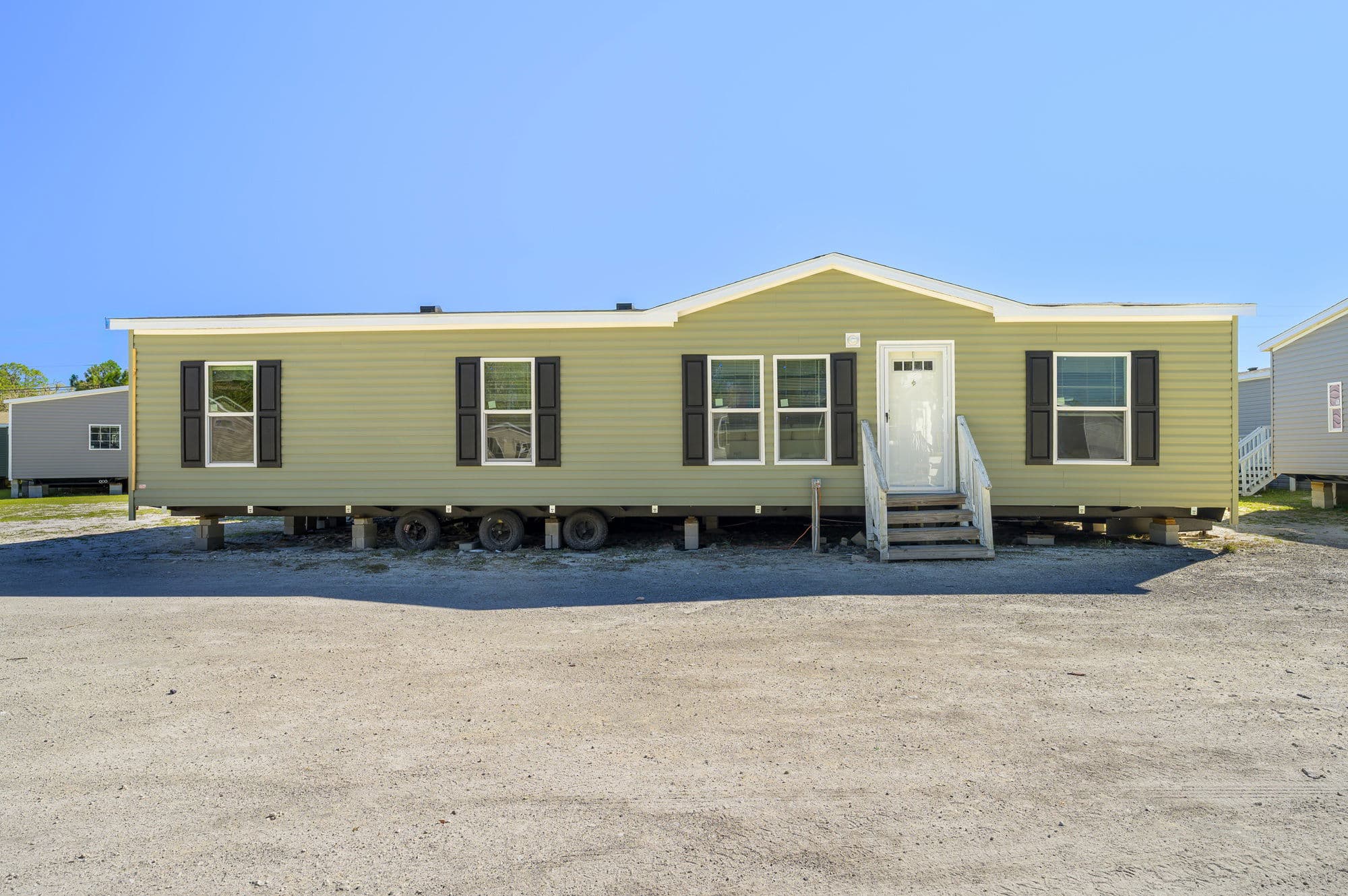 Spring ridge elevation and exterior home features