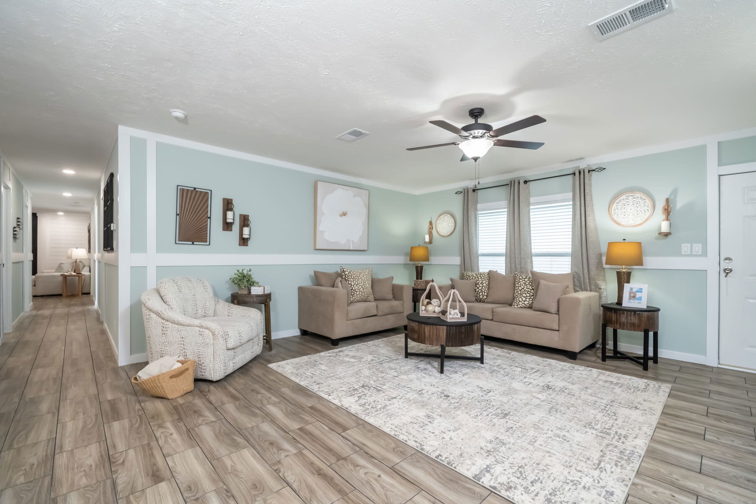 Md-56 interior home features