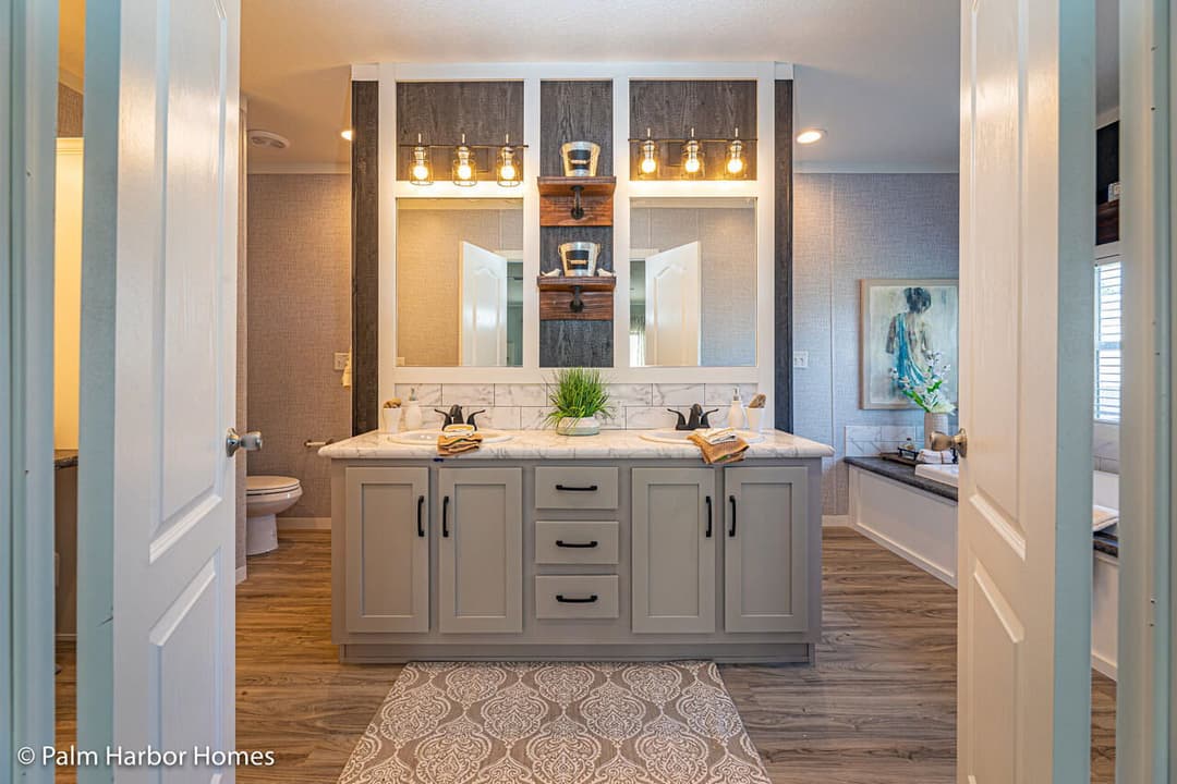 Magnum 32664m bathroom home features