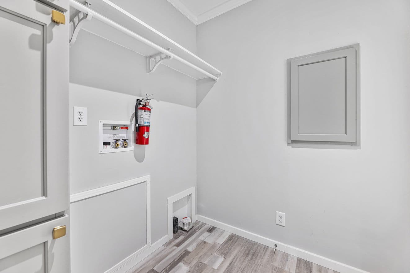 Paxton 28523a interior home features