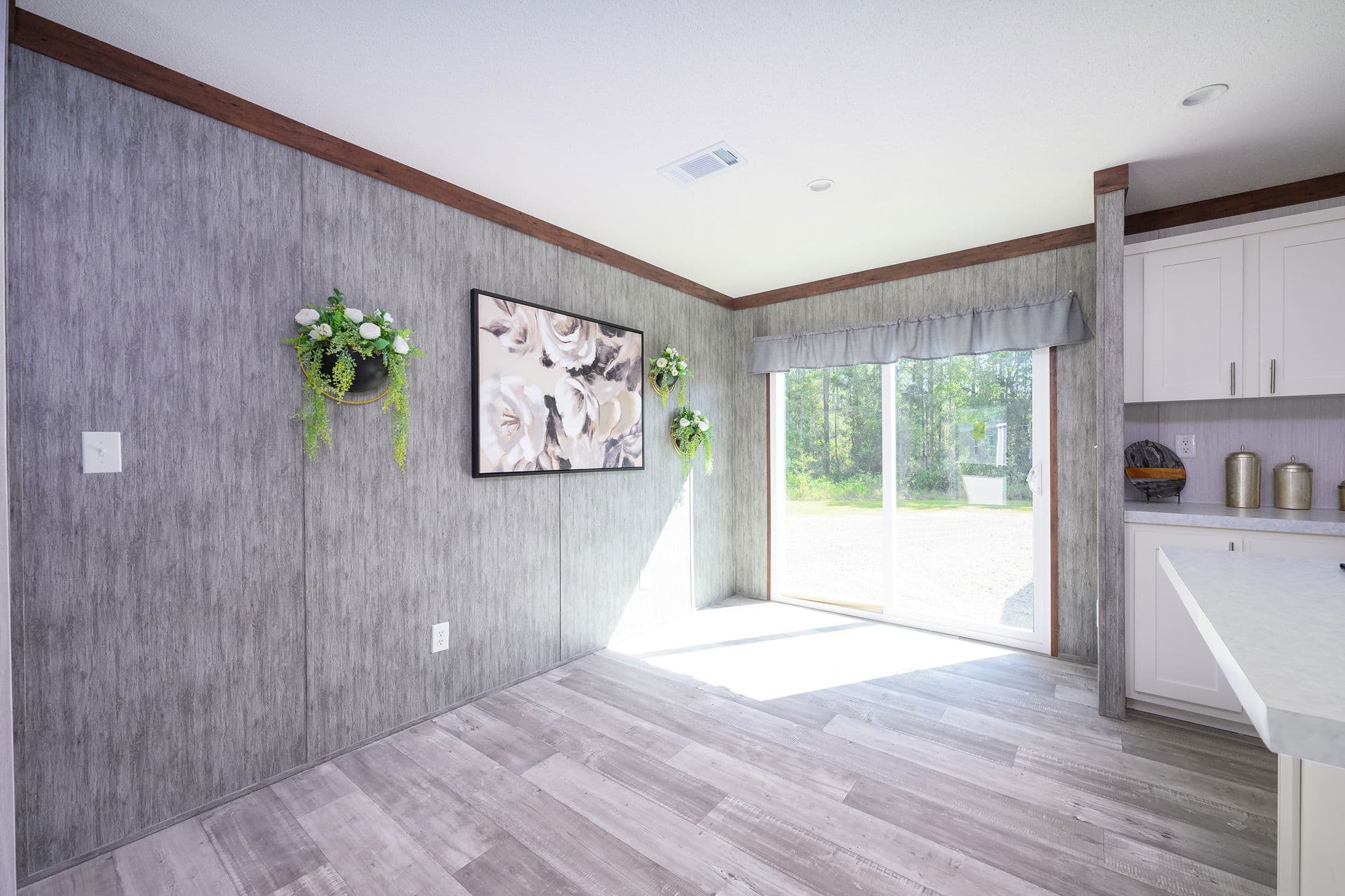 Blitz interior home features