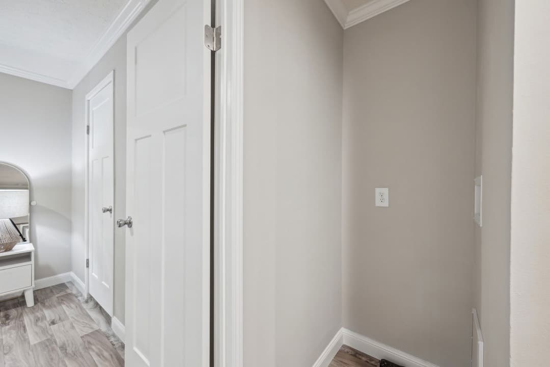 Blue ridge duplex interior home features