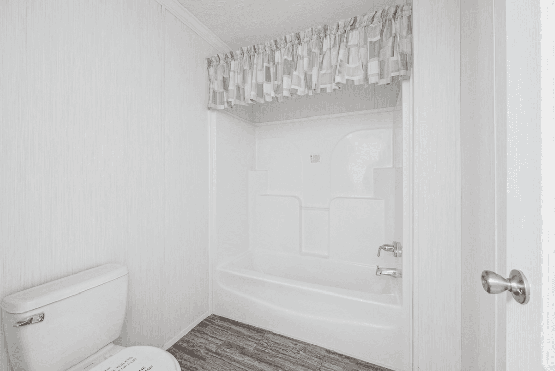 Md-62-32 rubicon bathroom home features