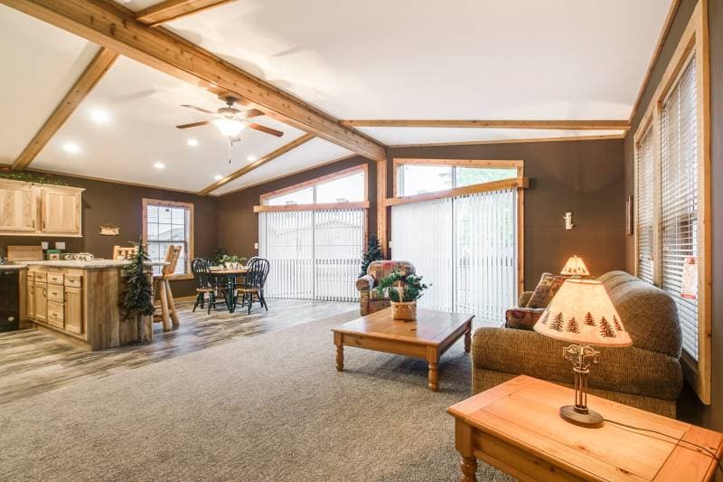 Wood manor d500 interior home features