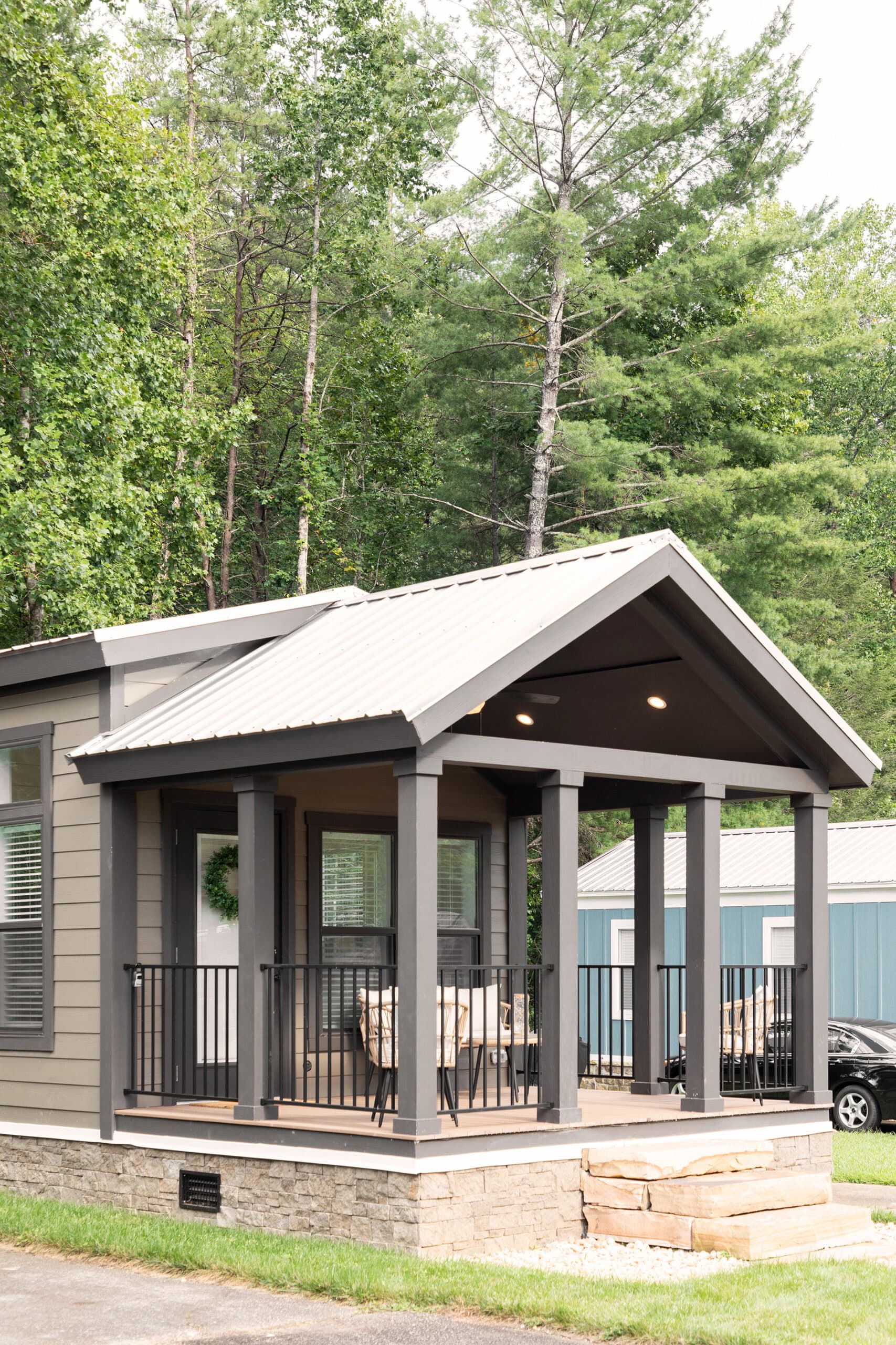 Cahaba exterior home features