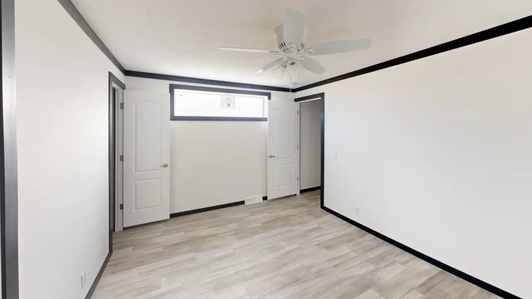 6481ls (16’ stretch) bedroom home features