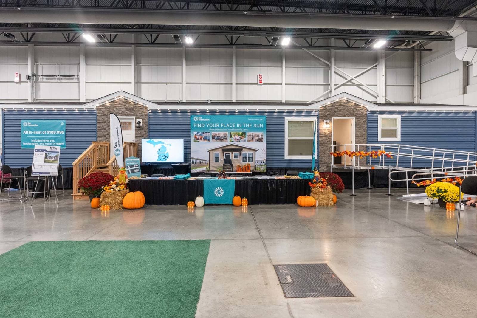 C819 exterior and elevation home features