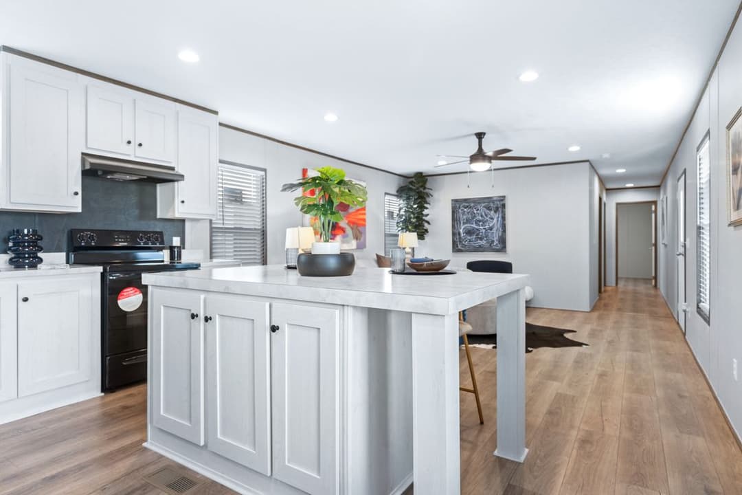 Homestead 16763a kitchen home features