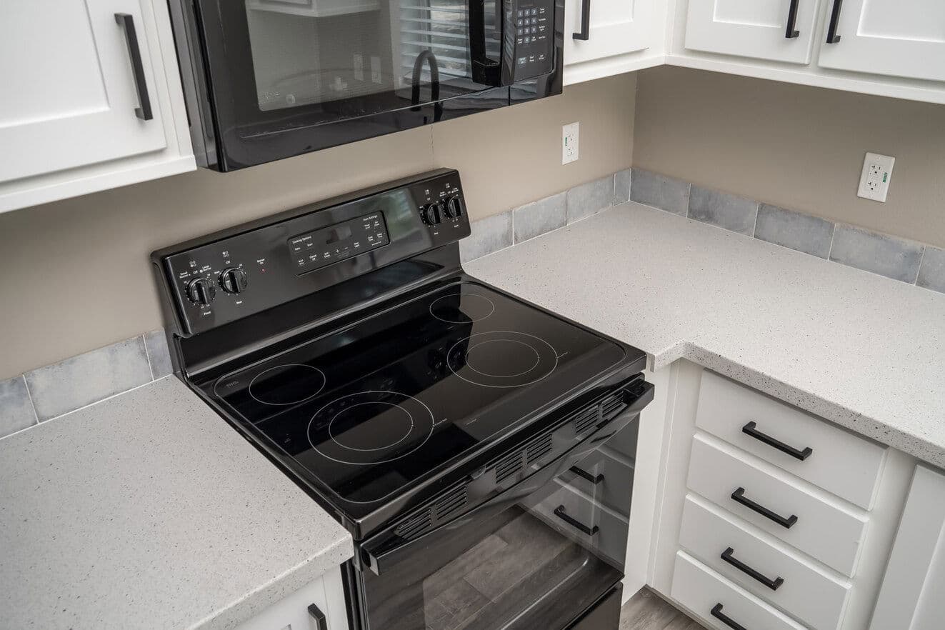 Eagle 11351g kitchen home features