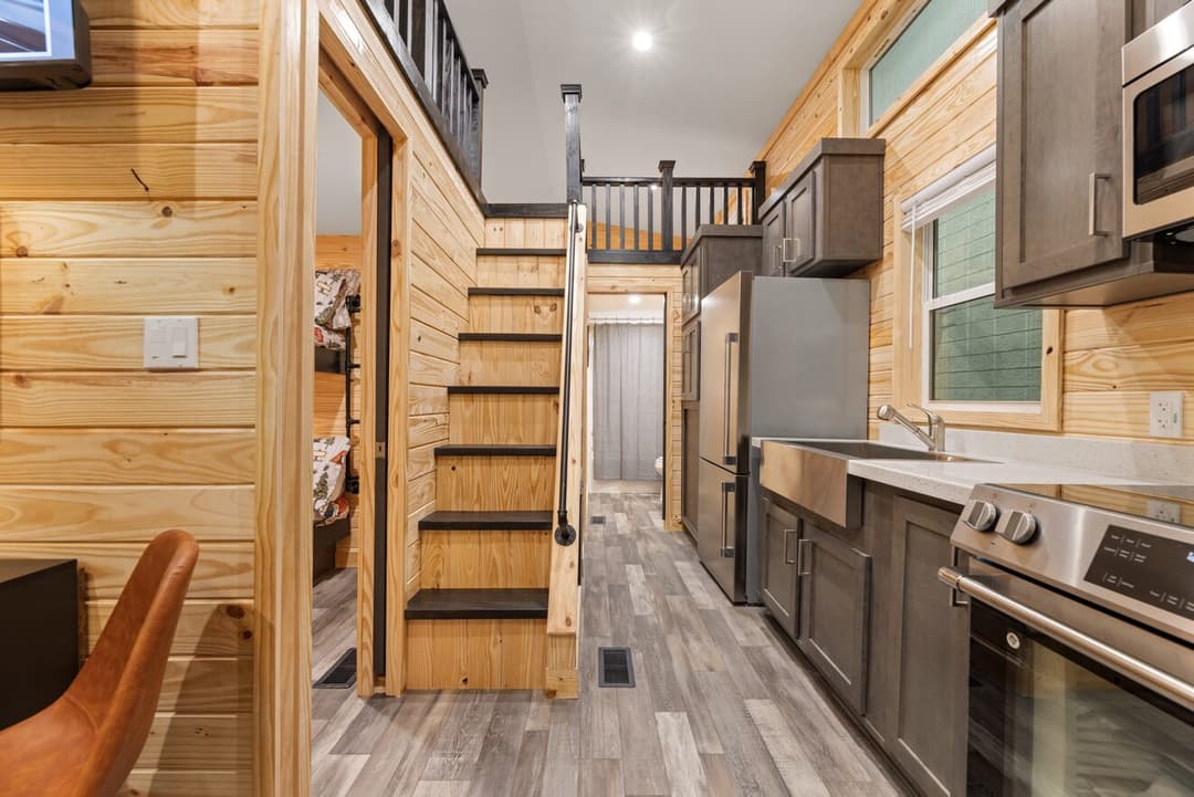 Eagle loft 13291p interior home features