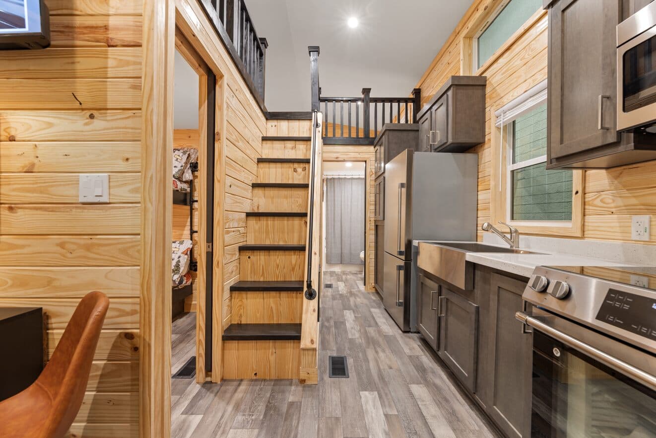 Eagle loft 13291p interior home features