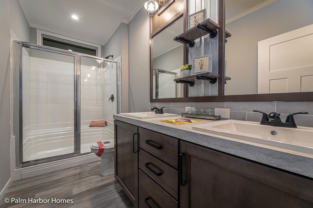 Levy 28482a bathroom home features