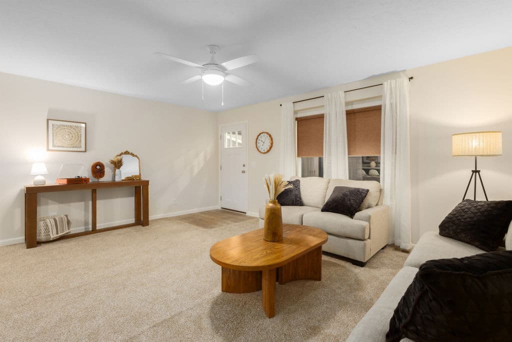 Essence 20 interior home features