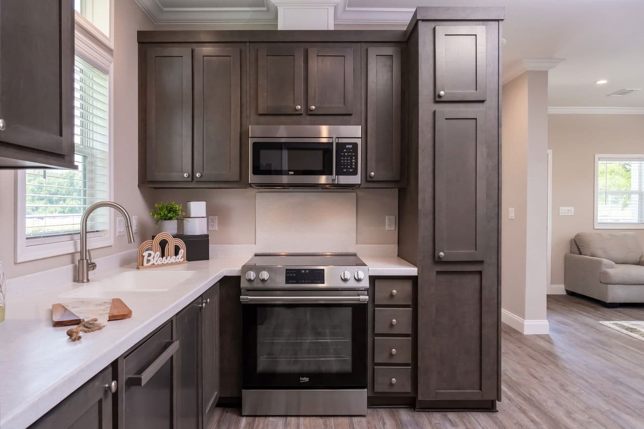 The chariot 24442a kitchen home features