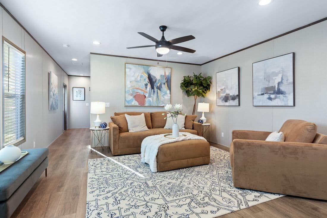 Retreat living 16682a interior home features