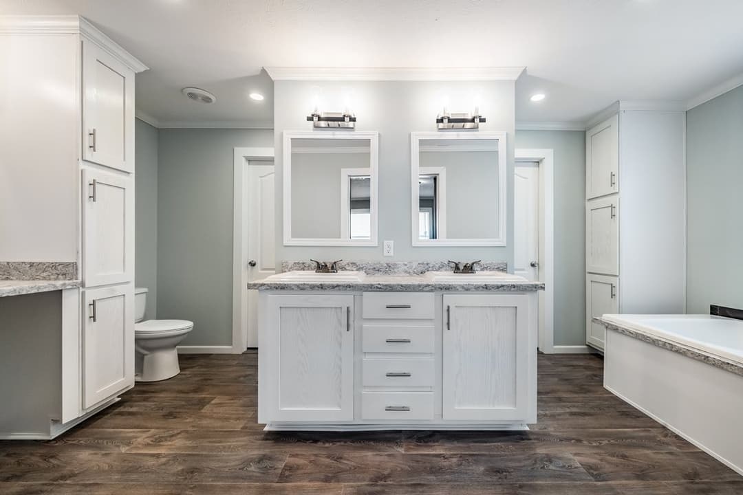 Delmar bathroom home features