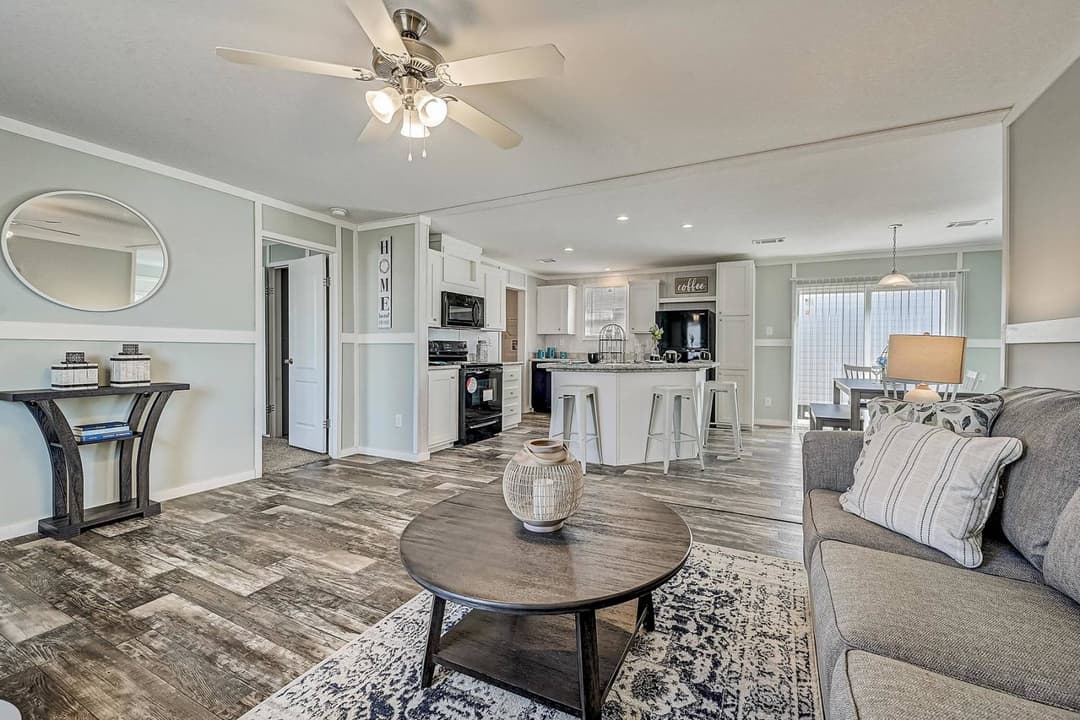 Grand slam 2848302 interior home features