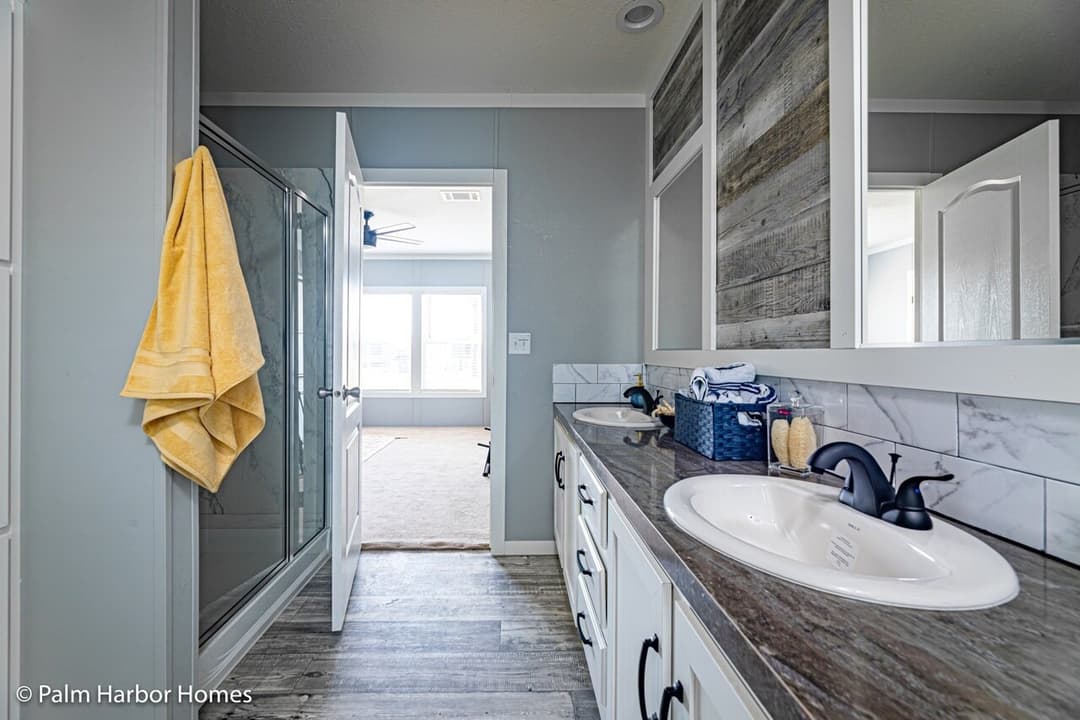 Fantasy island 30604f bathroom home features