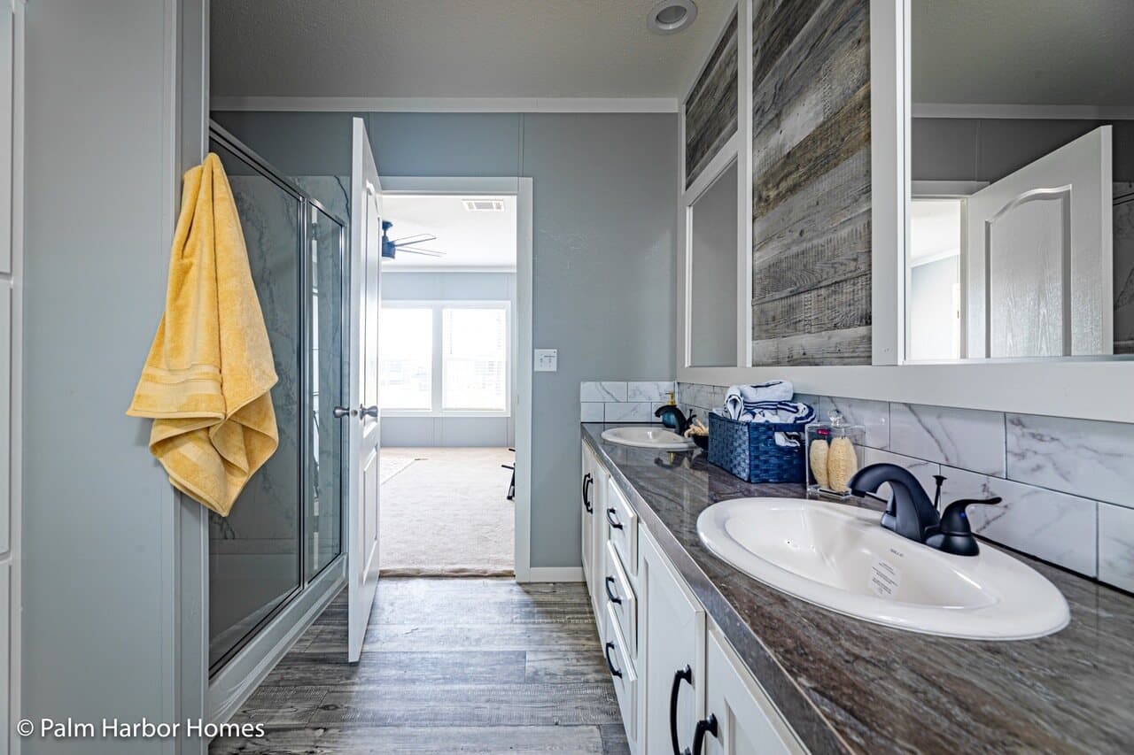 Fantasy island 30604f bathroom home features