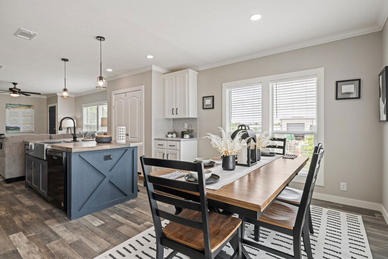 Palladium 32664d interior home features