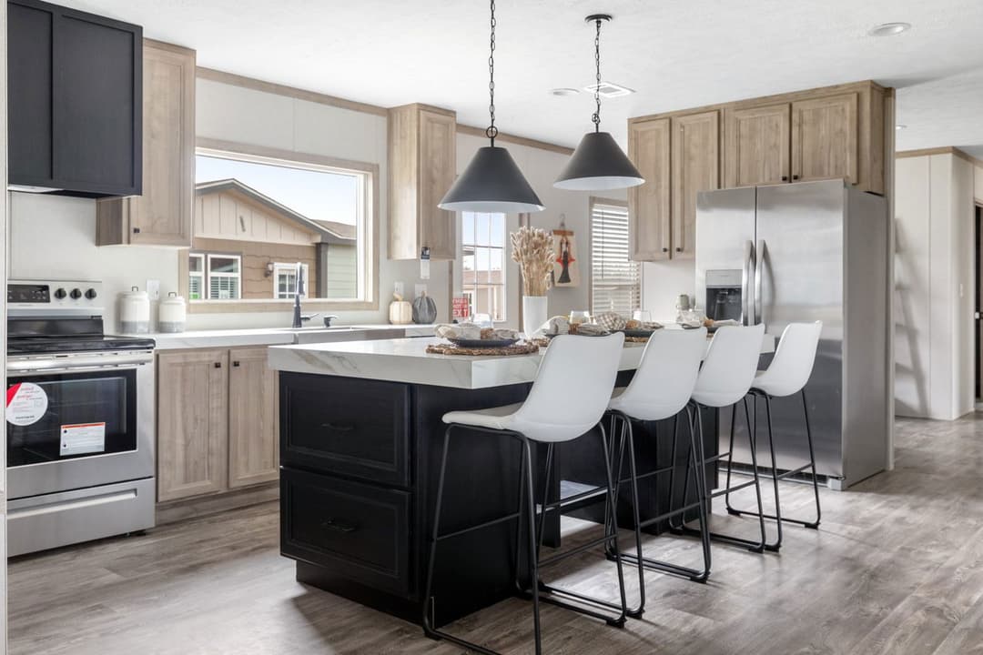 Sterling xl anniversary kitchen home features