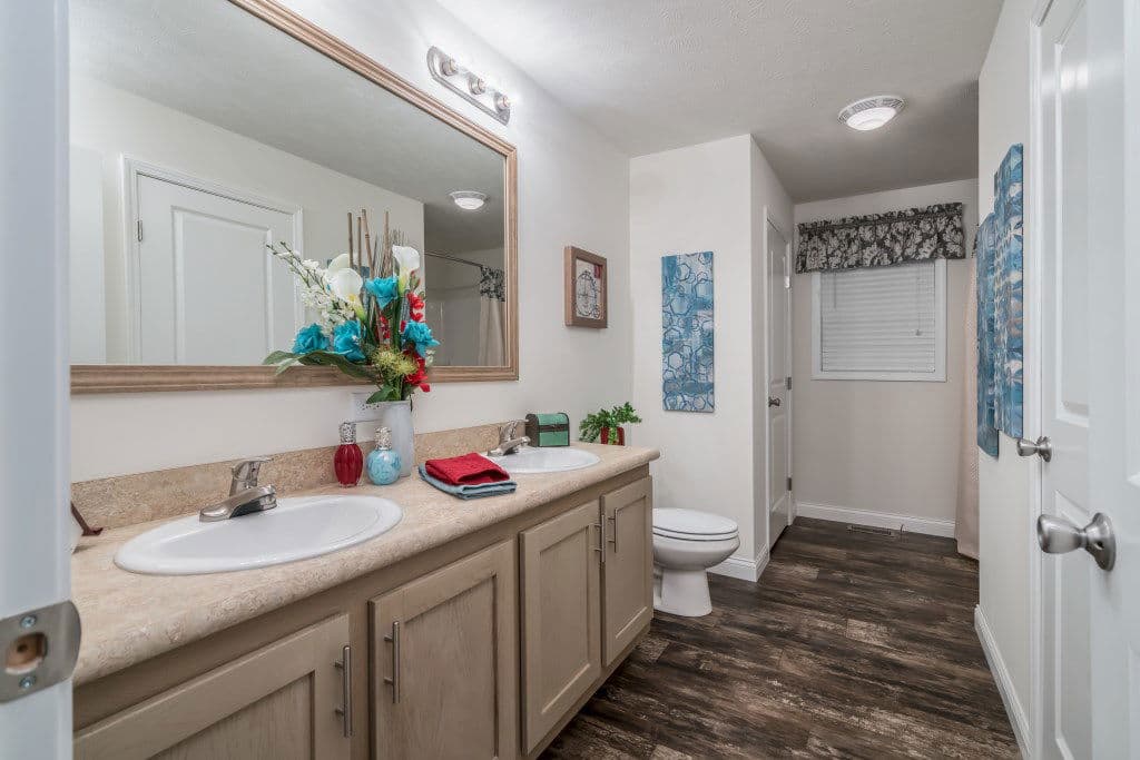 Limited 1 bathroom home features
