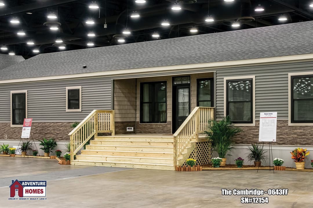 Cambridge | 0643ff hero, elevation, and exterior home features