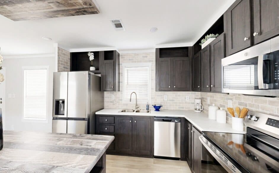 Timber ridge 358 kitchen home features