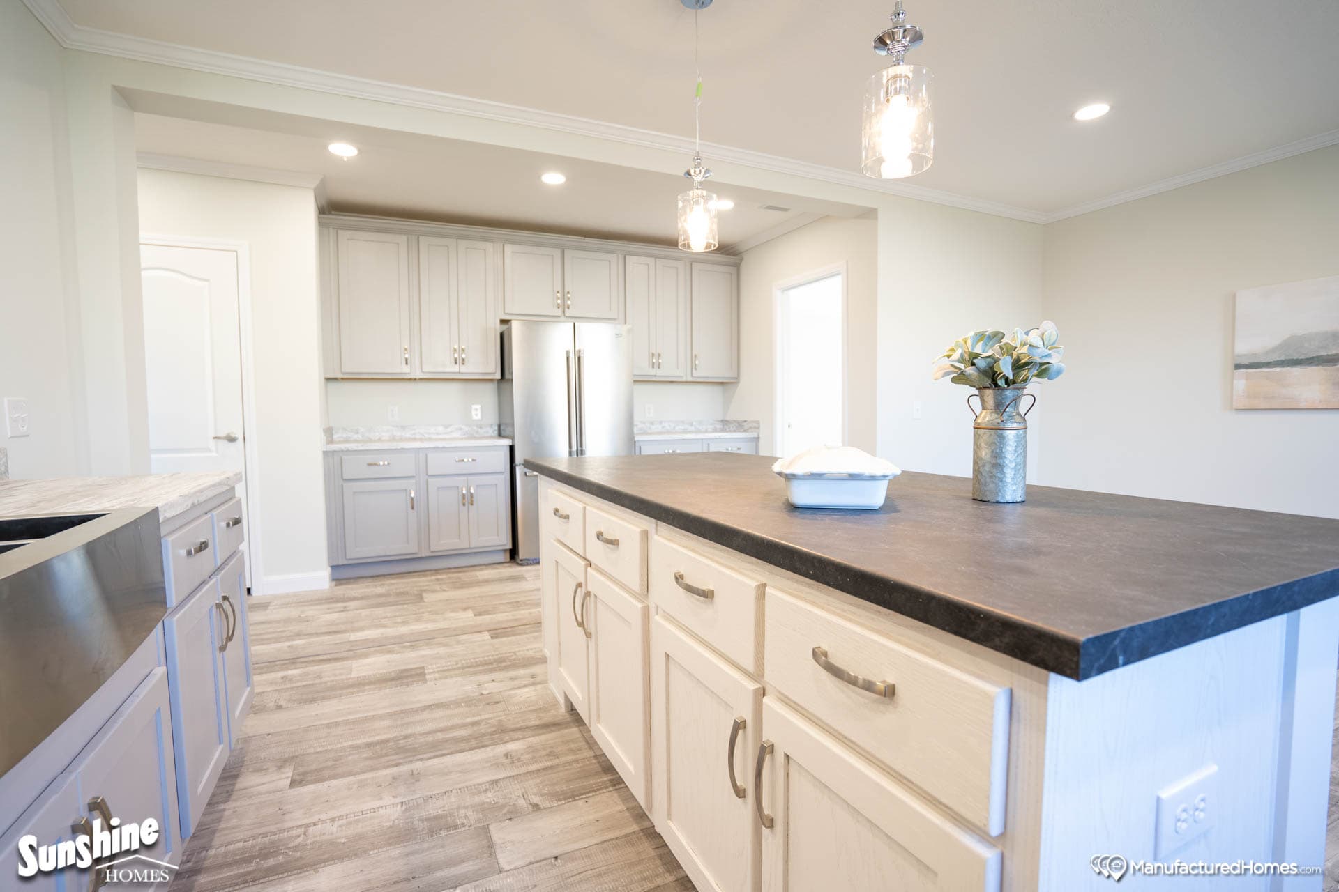 Pri3280-2043 kitchen home features