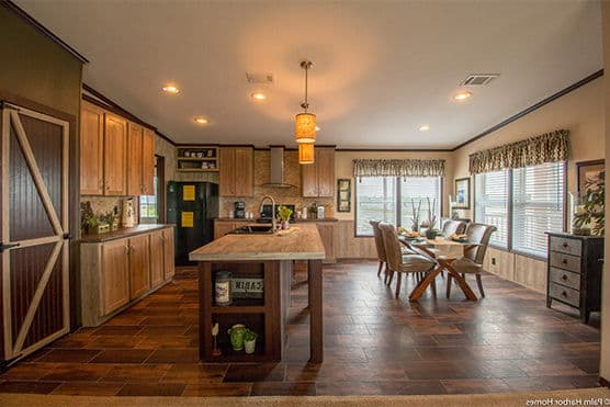 Retreat 30643r interior home features