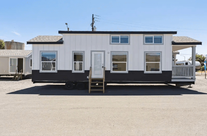 Ath-21l elevation and exterior home features