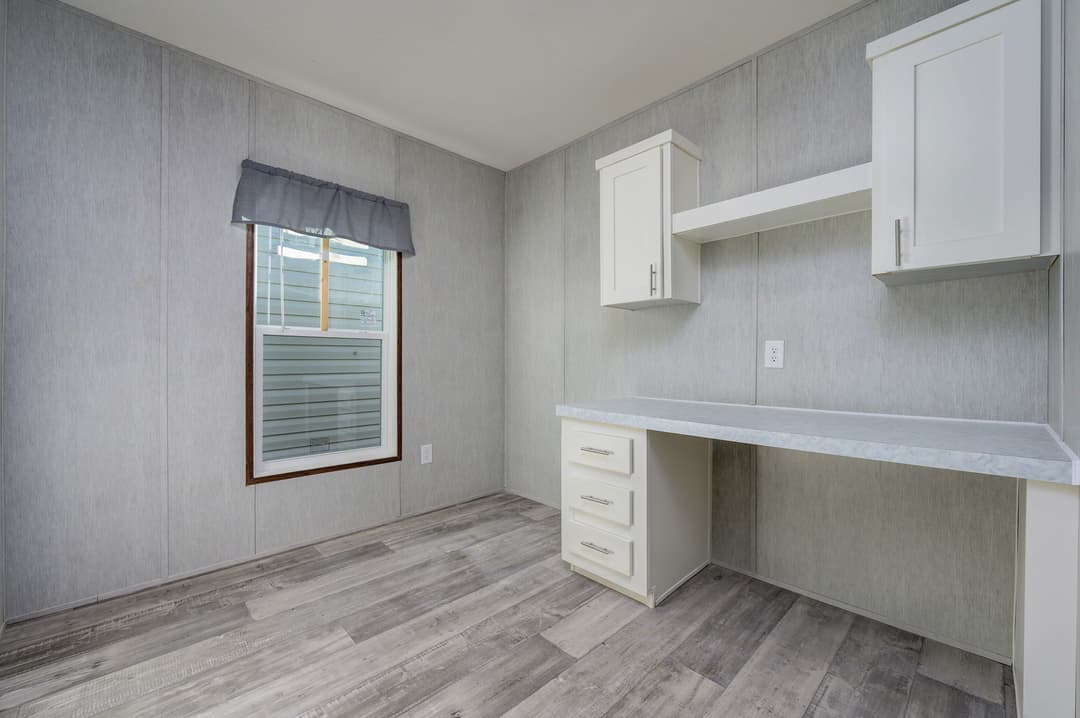 Spring ridge interior home features